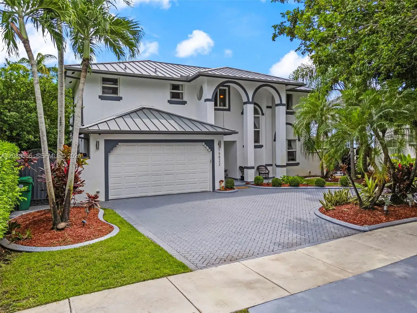 15822 SW 103rd Ln, Miami FL 33196