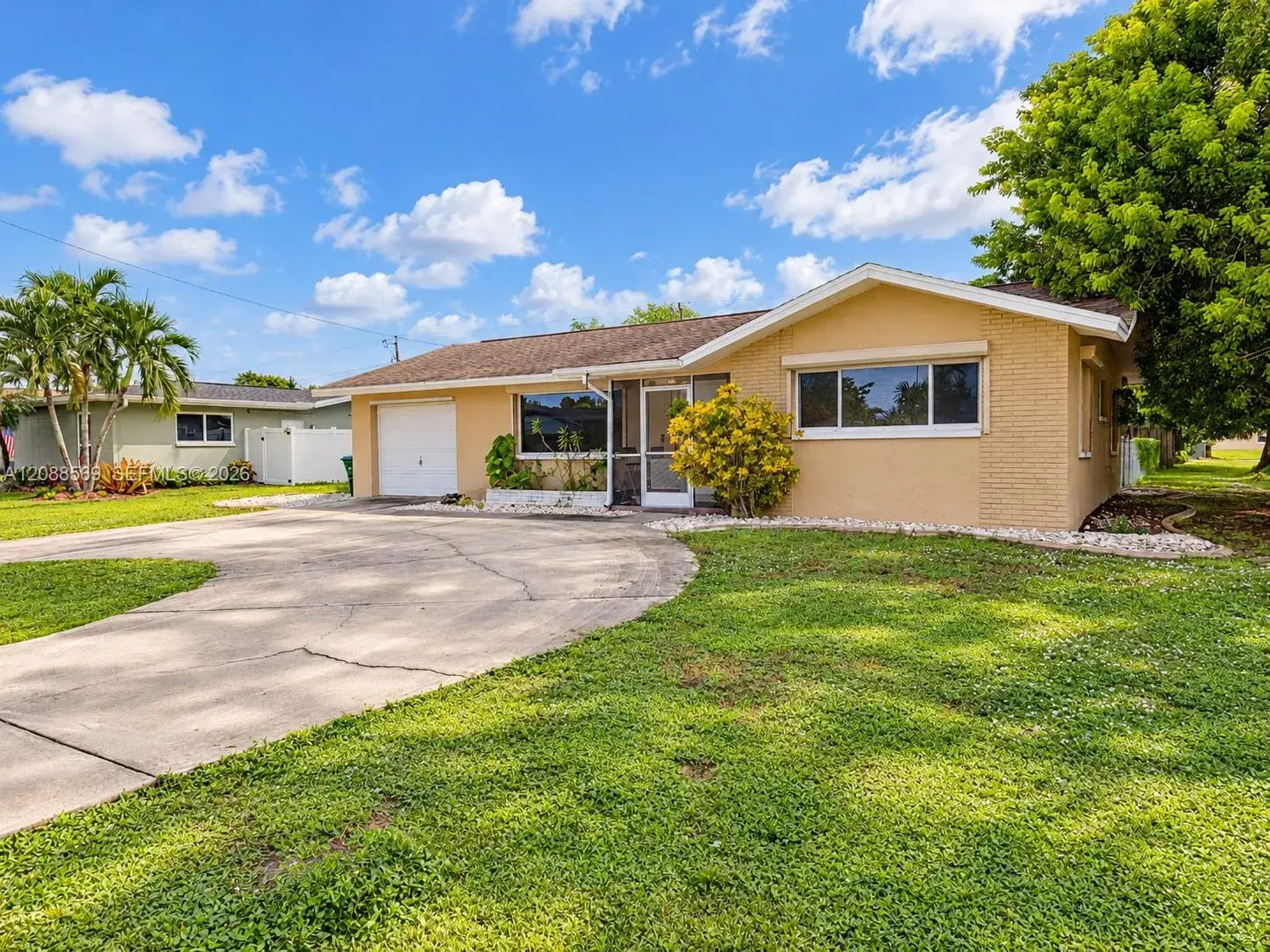1204 SE 35th St, Cape Coral FL 33904
