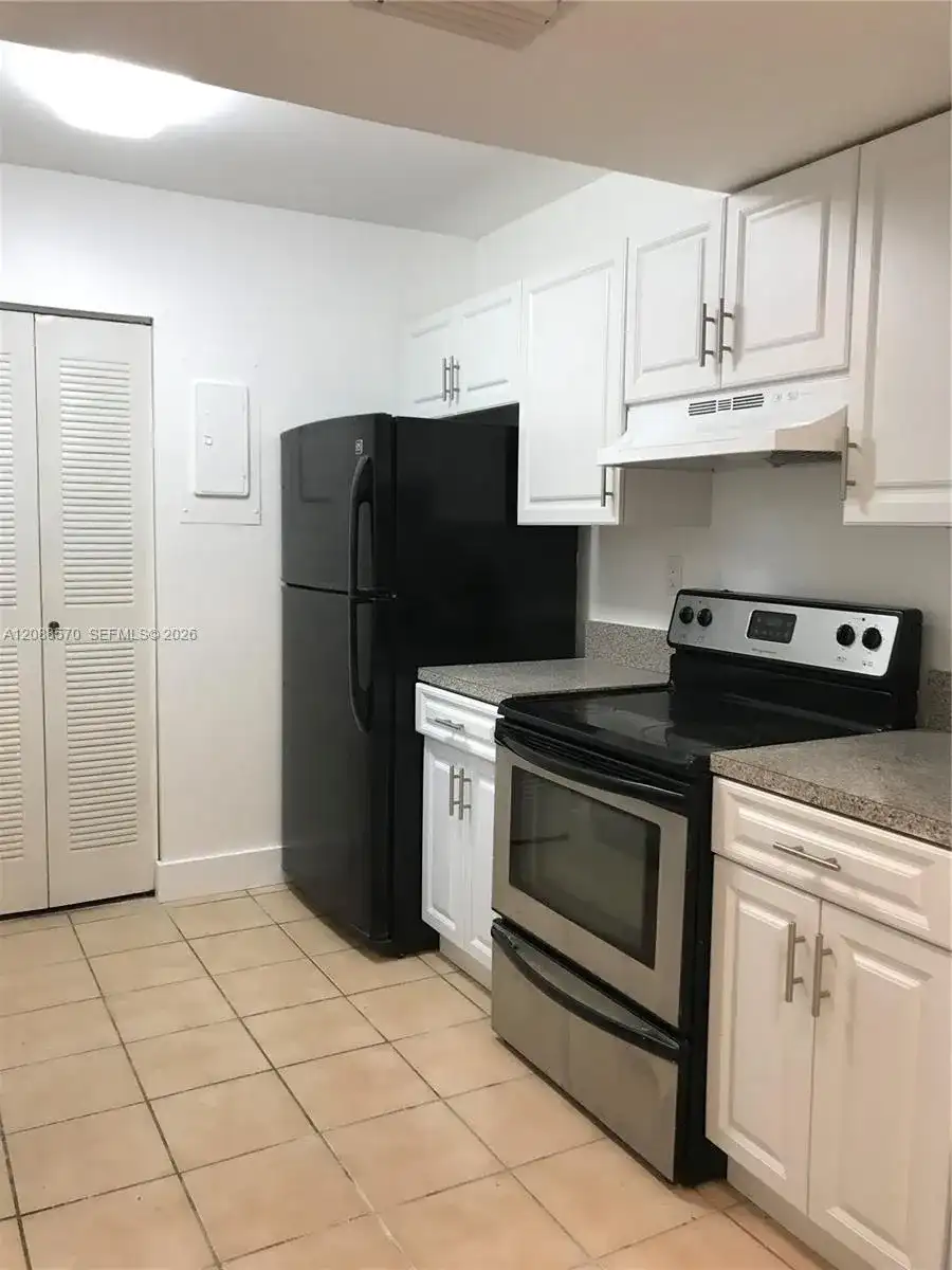 666 NW 114th Ave # 203, Sweetwater FL 33172