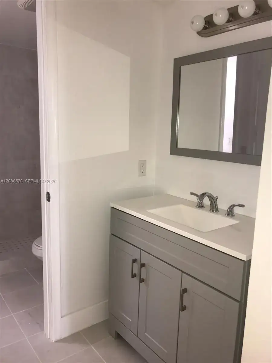 666 NW 114th Ave # 203, Sweetwater FL 33172 photo 4