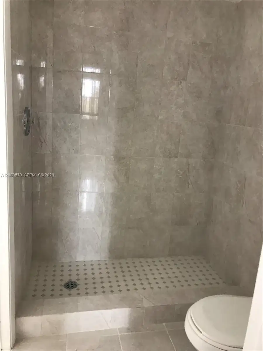 666 NW 114th Ave # 203, Sweetwater FL 33172 photo 5