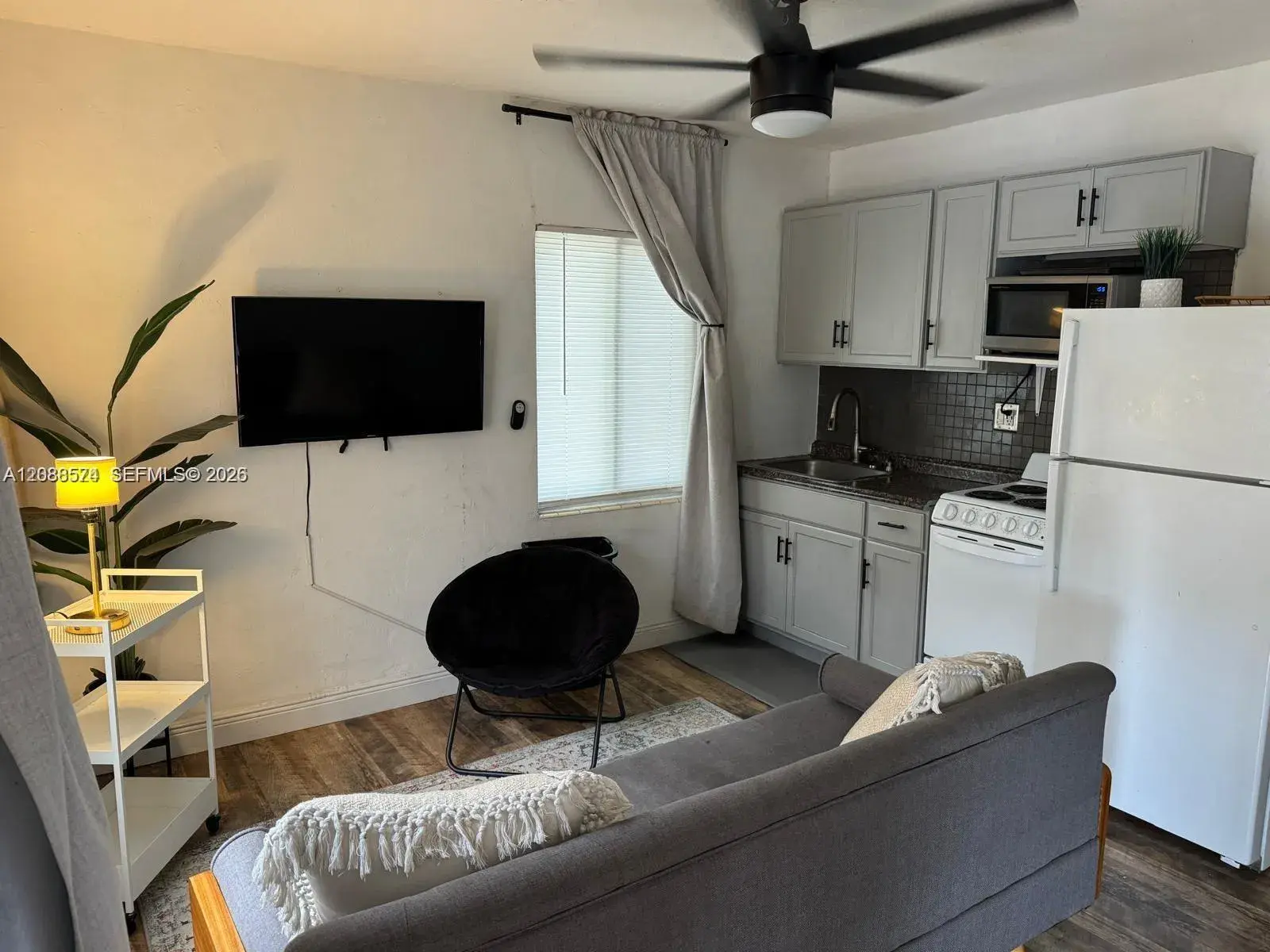 1101 NE 14th Ave # 1, Fort Lauderdale FL 33304