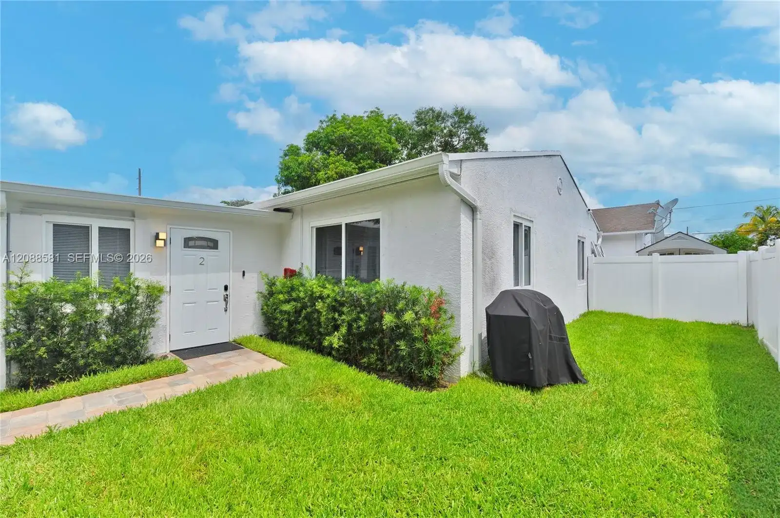 326 SW 14th St # 2, Dania Beach FL 33004