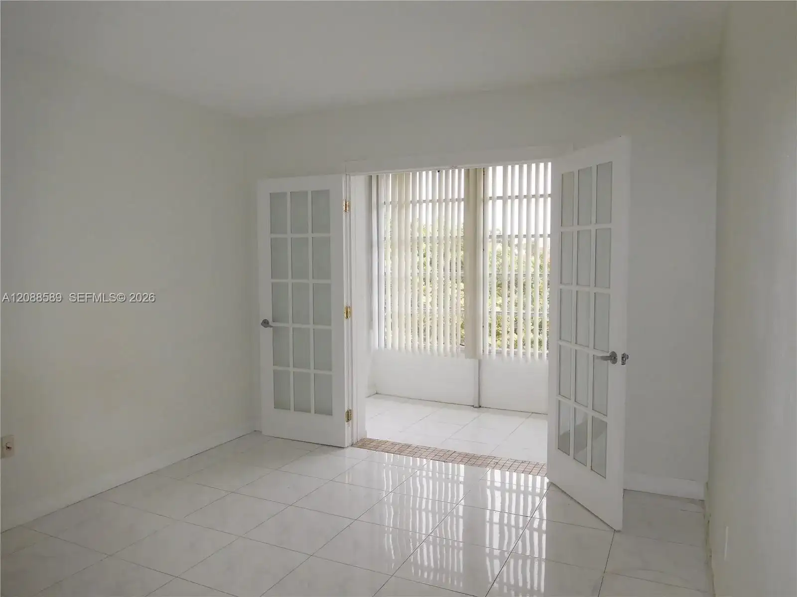 2820 NE 201st Ter # F321, Aventura FL 33180 photo 5