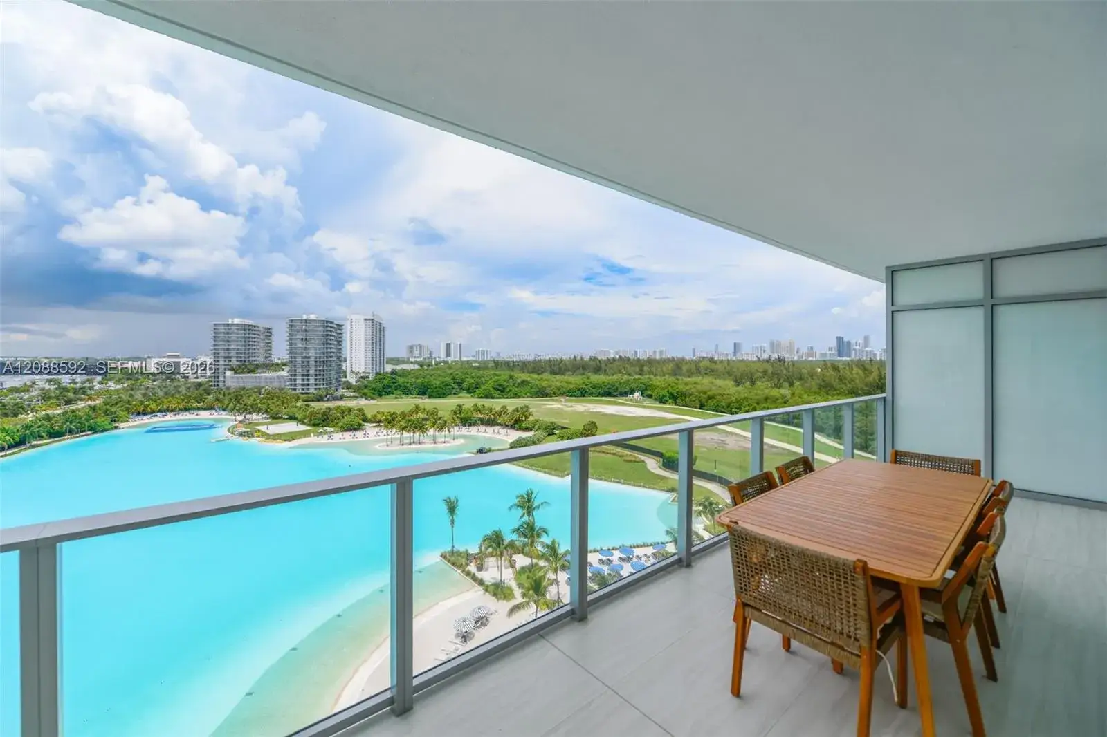 2411 Laguna Cir. # 807, North Miami FL 33181