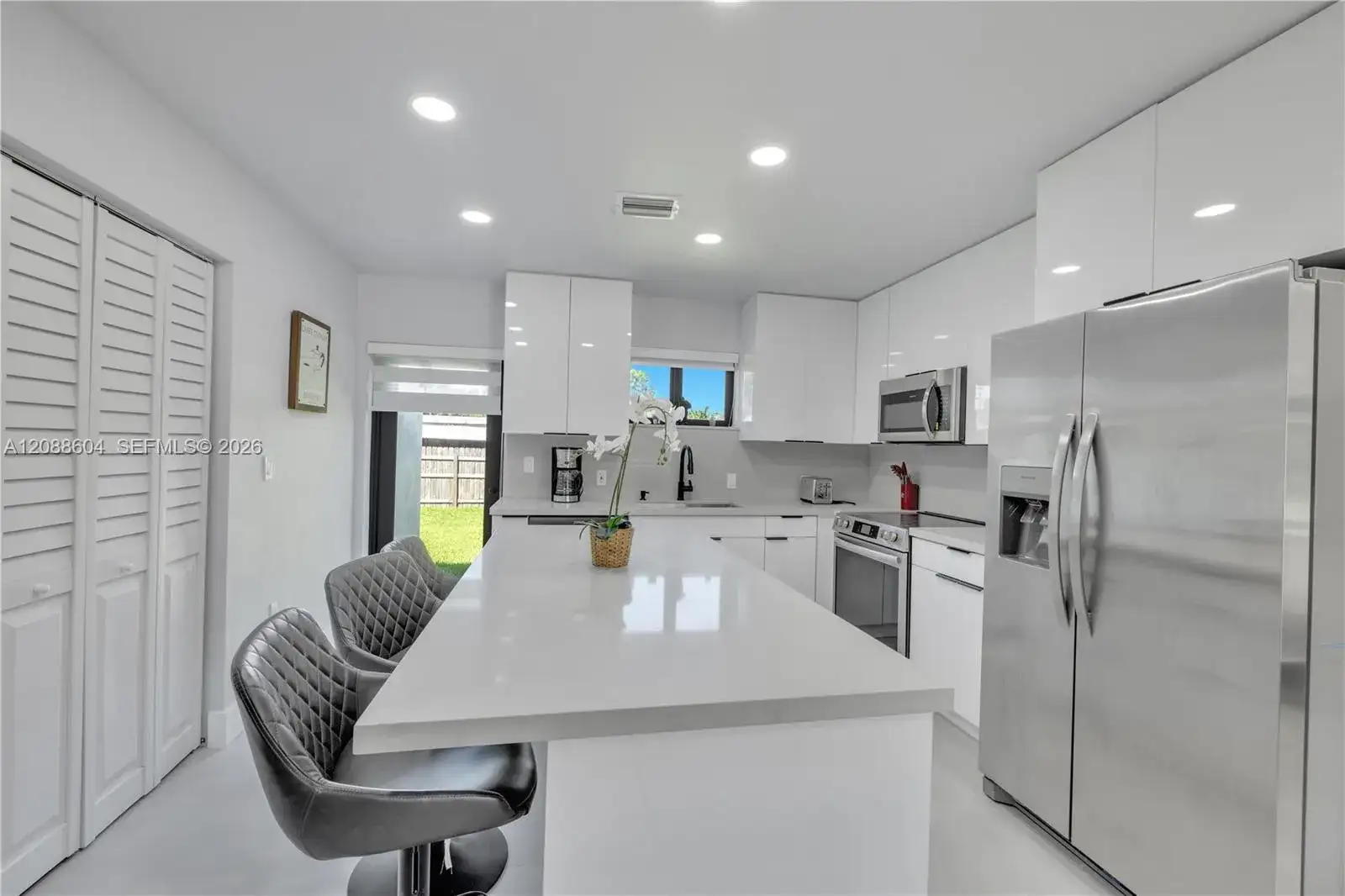 6021 SW 19th St, Miami FL 33155 photo 3