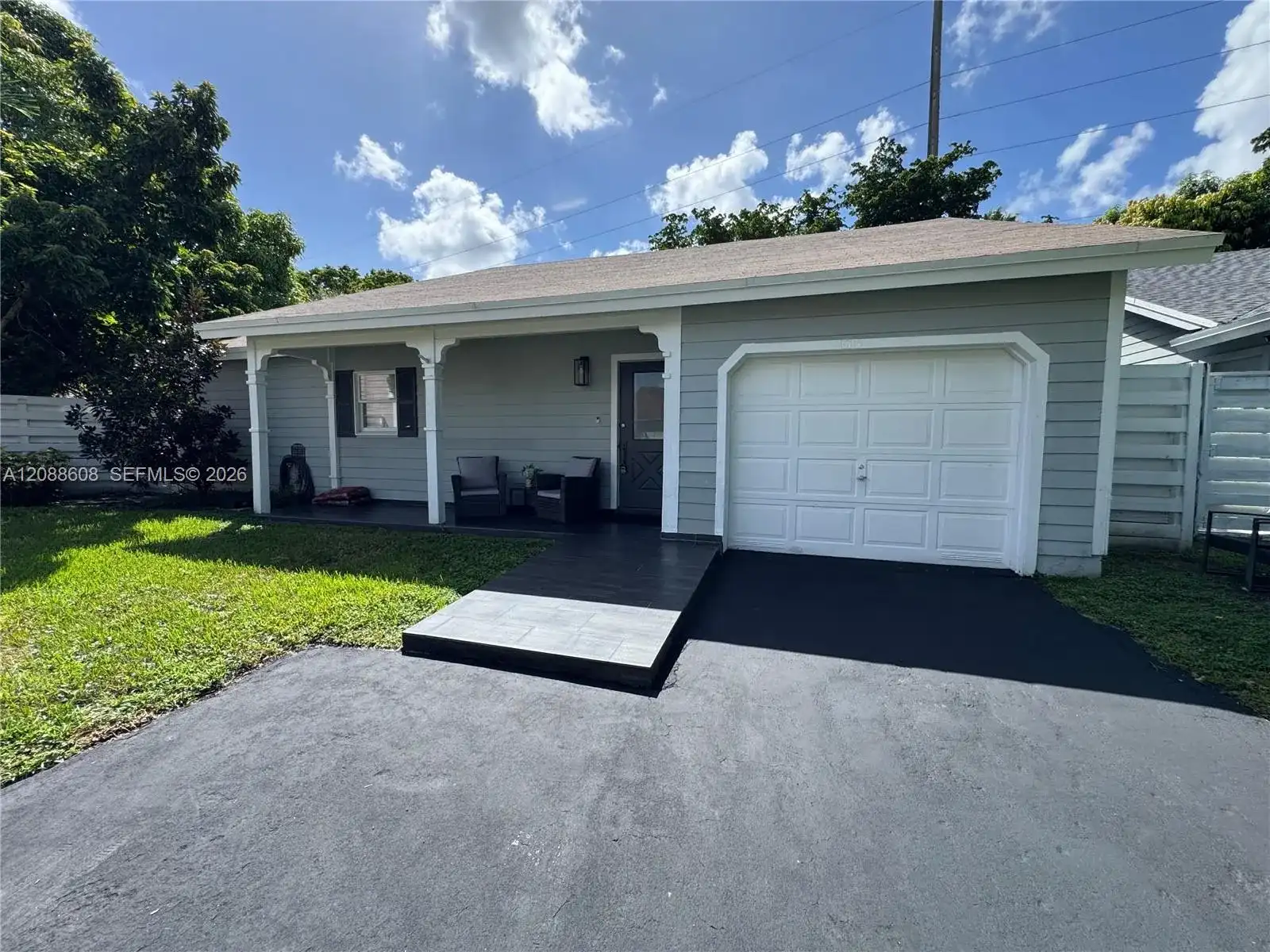 15115 SW 140th Pl, Miami FL 33186