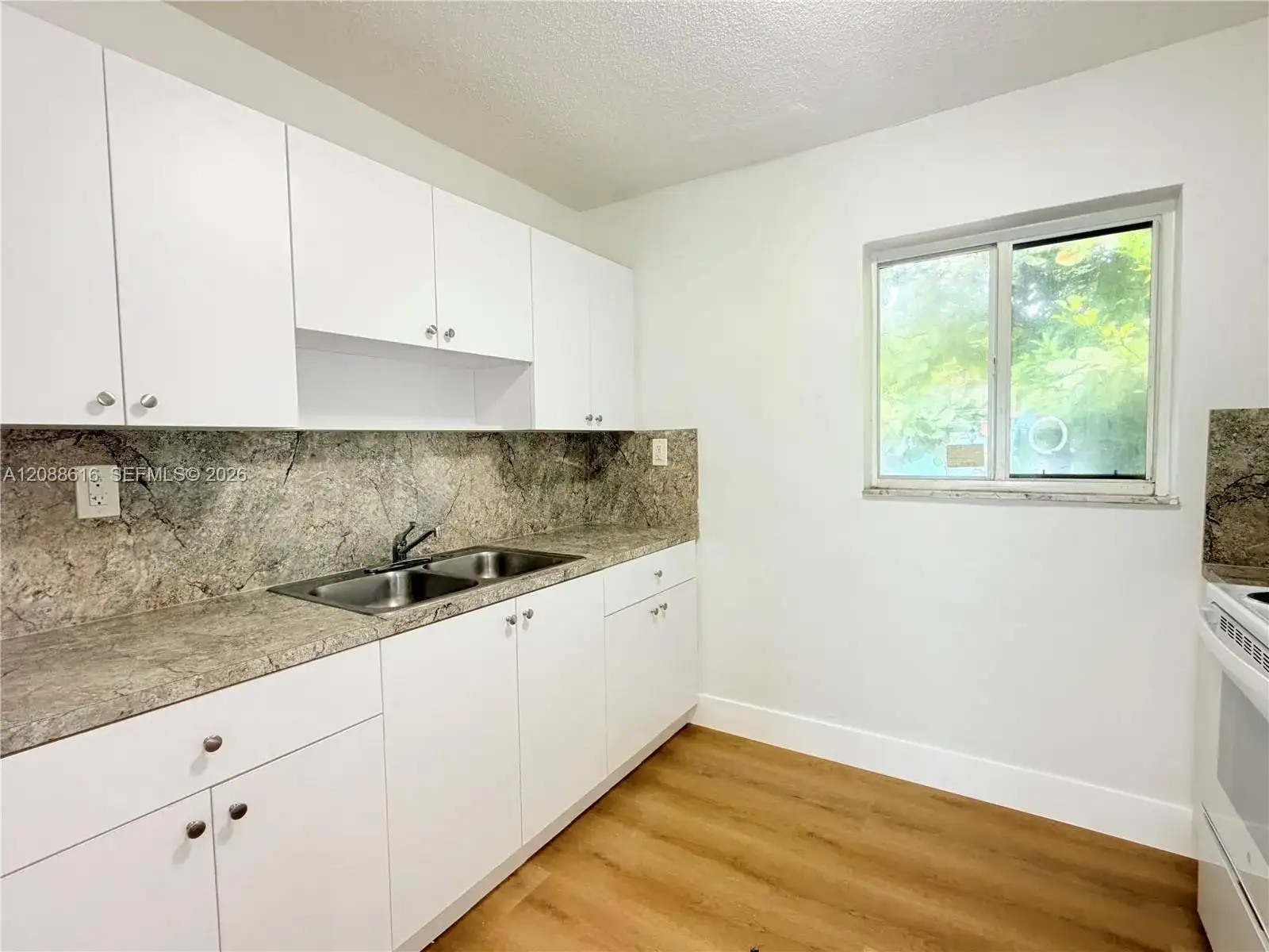 1029 NW 5th St # 6, Miami FL 33128 photo 3