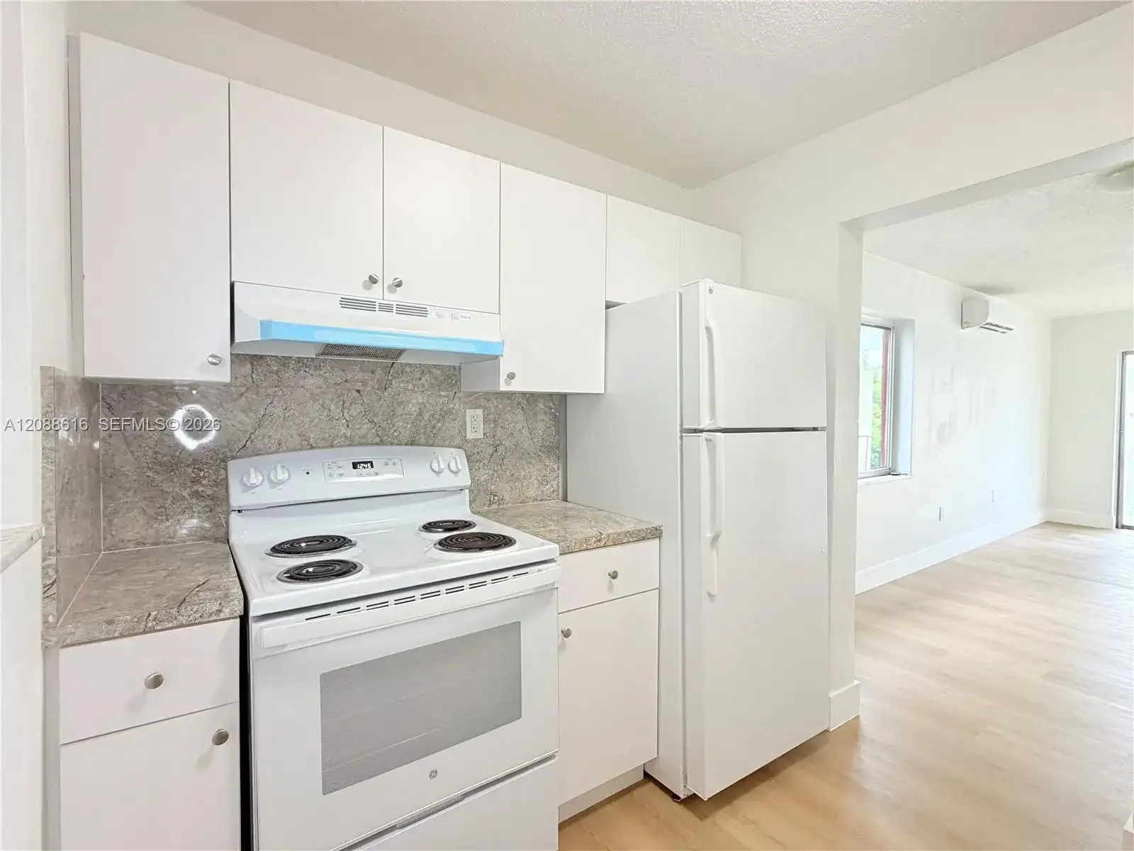 1029 NW 5th St # 6, Miami FL 33128 photo 4