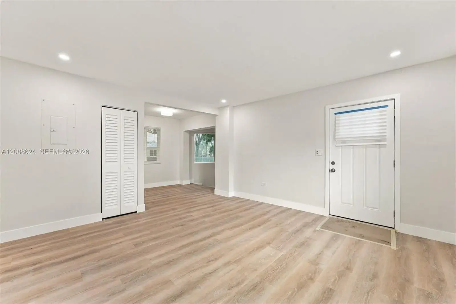380 NW 130th St, North Miami FL 33168 photo 5