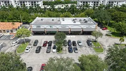 10781 NW 41st St, Doral FL 33178 photo 2