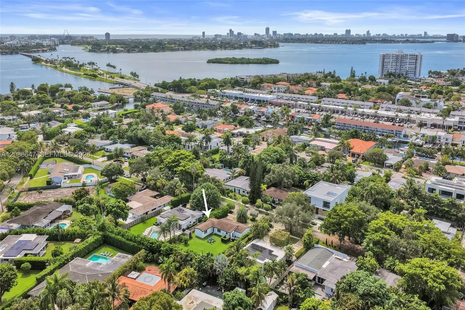 2105 Alamanda Dr # 0, North Miami FL 33181 photo 4