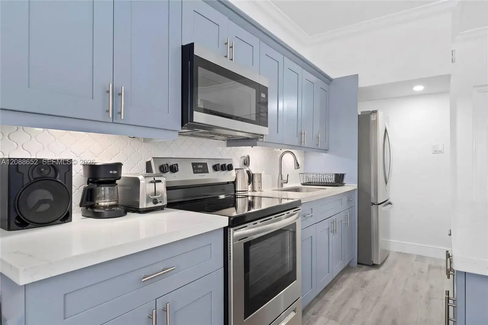 26 Diplomat Pkwy # 2390, Hallandale Beach FL 33009 photo 4