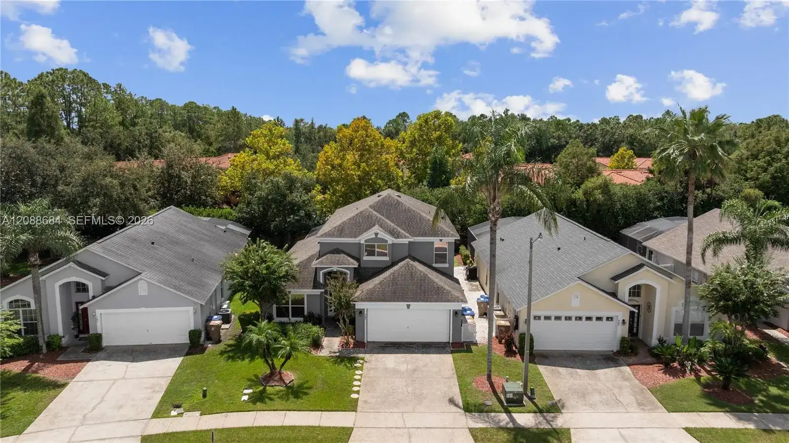 985 Lake Berkley Drive, Kissimmee FL 34746 photo 2