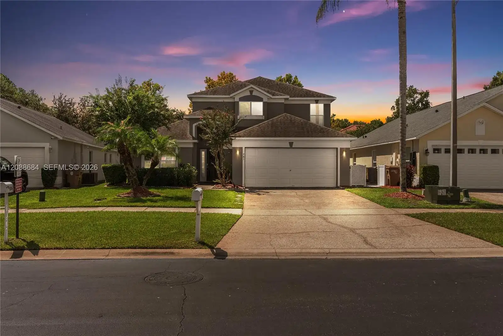 985 Lake Berkley Drive, Kissimmee FL 34746 photo 3