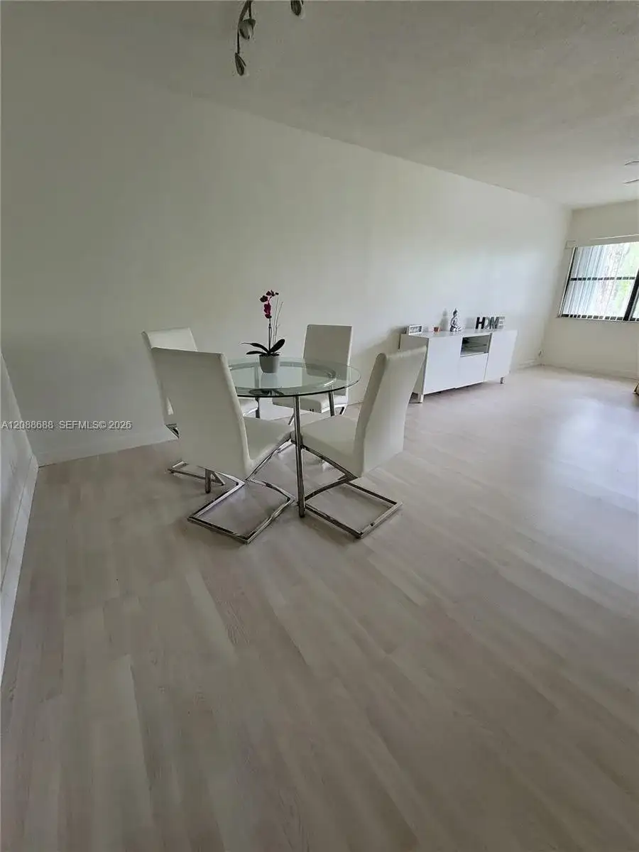 303 Racquet Club Rd # 311, Weston FL 33326 photo 5