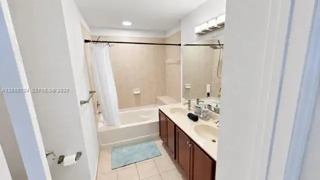 11401 NW 89th St # 111, Doral FL 33178 photo 5