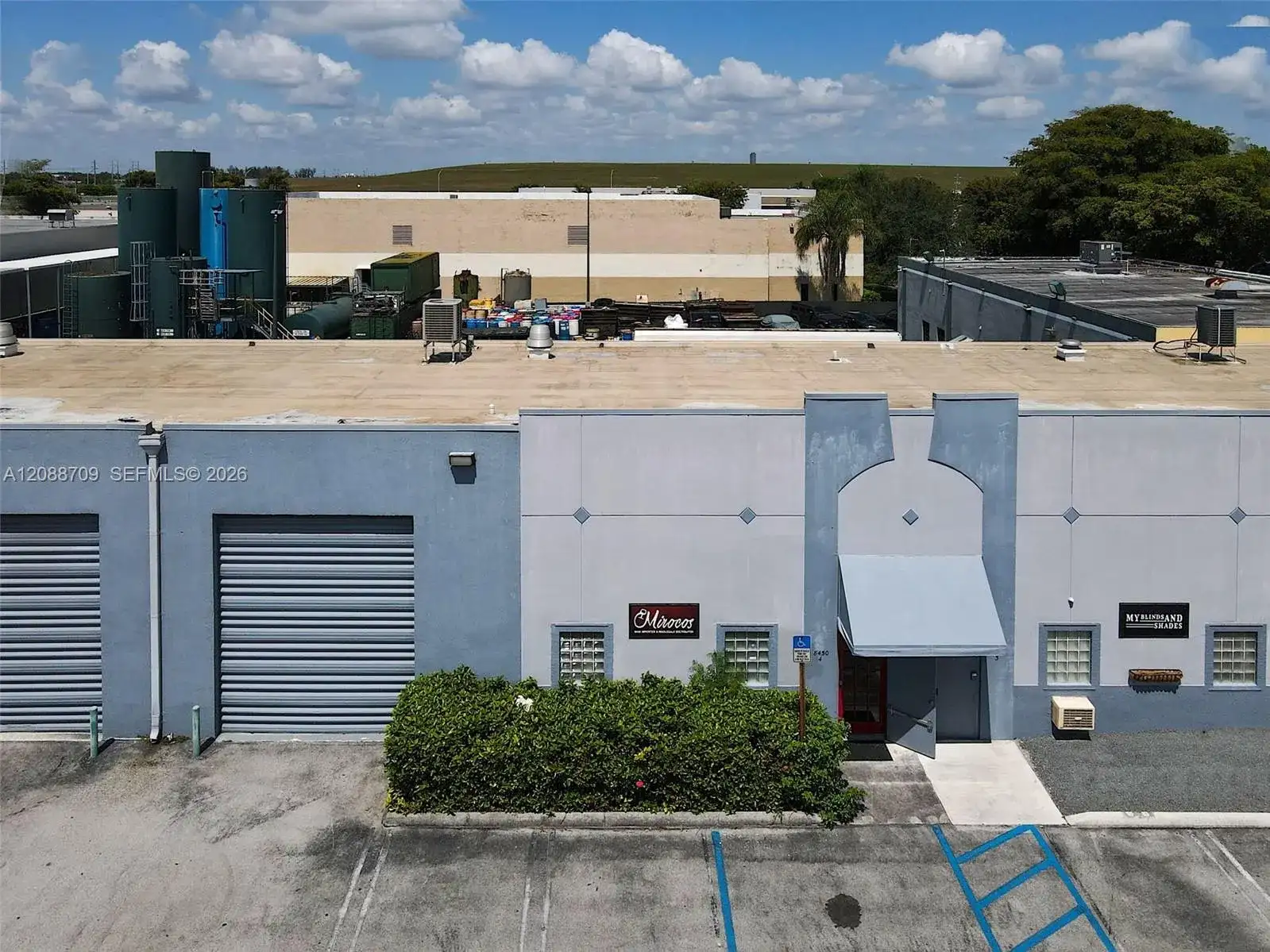 8450 NW 68 ST, Doral FL 33166 photo 2