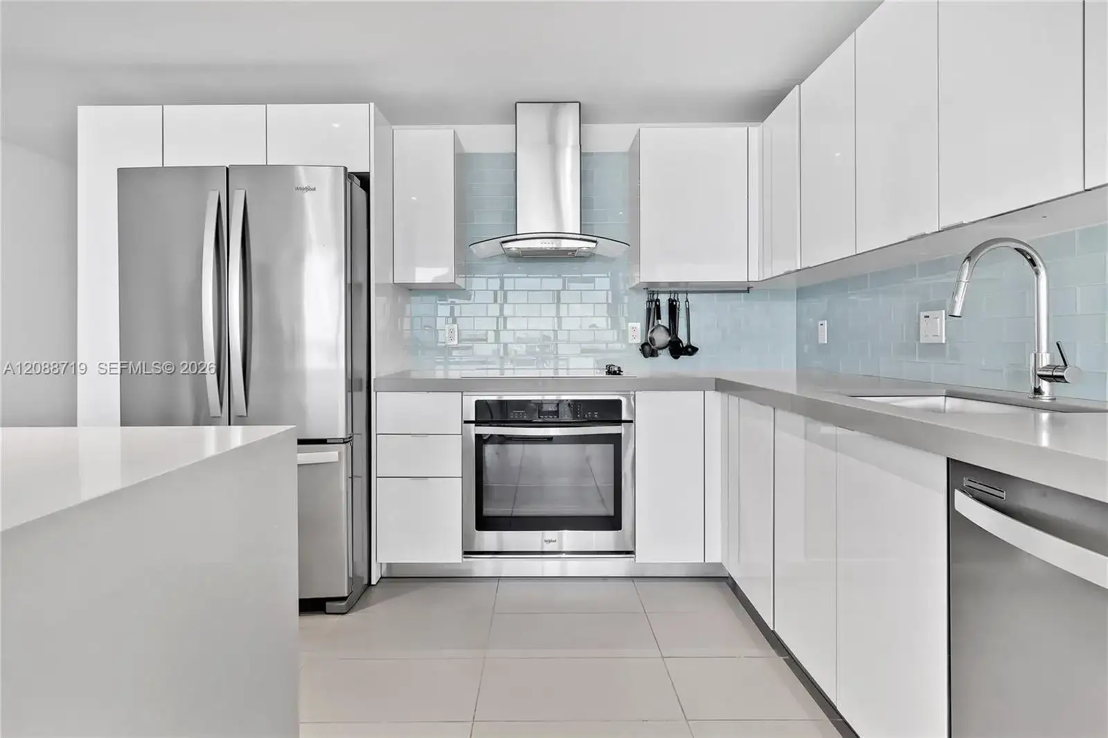 1600 NE 1st Ave # 2016, Miami FL 33132 photo 4
