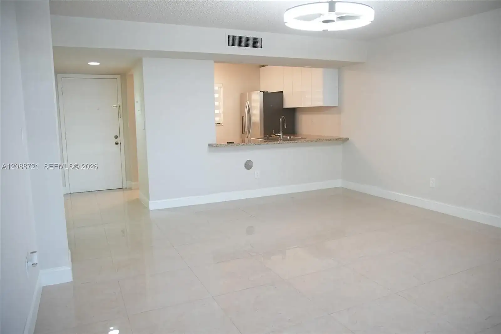 8635 NW 8th St # 103, Miami FL 33126 photo 2