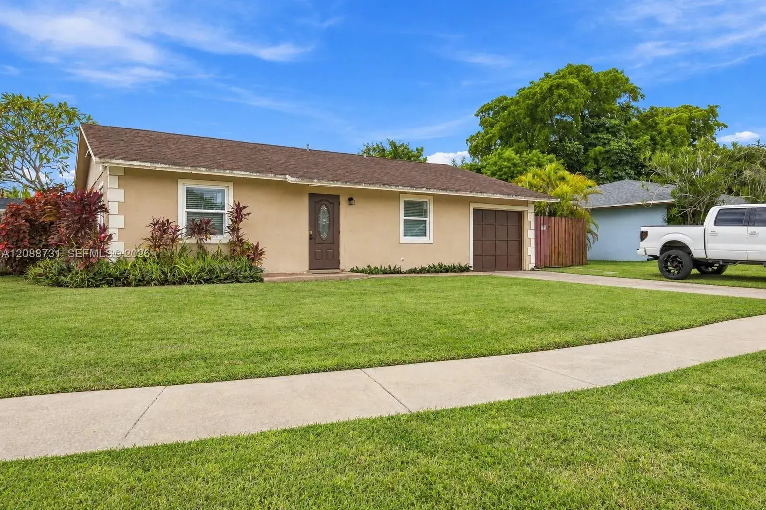 8120 SW 5th Ct, North Lauderdale FL 33068
