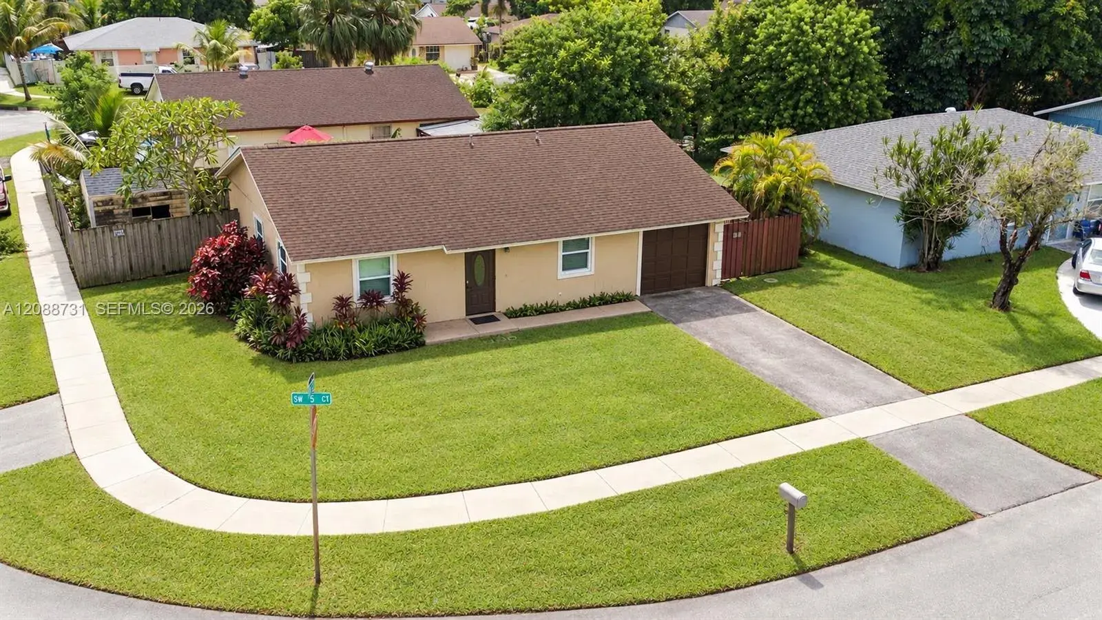 8120 SW 5th Ct, North Lauderdale FL 33068