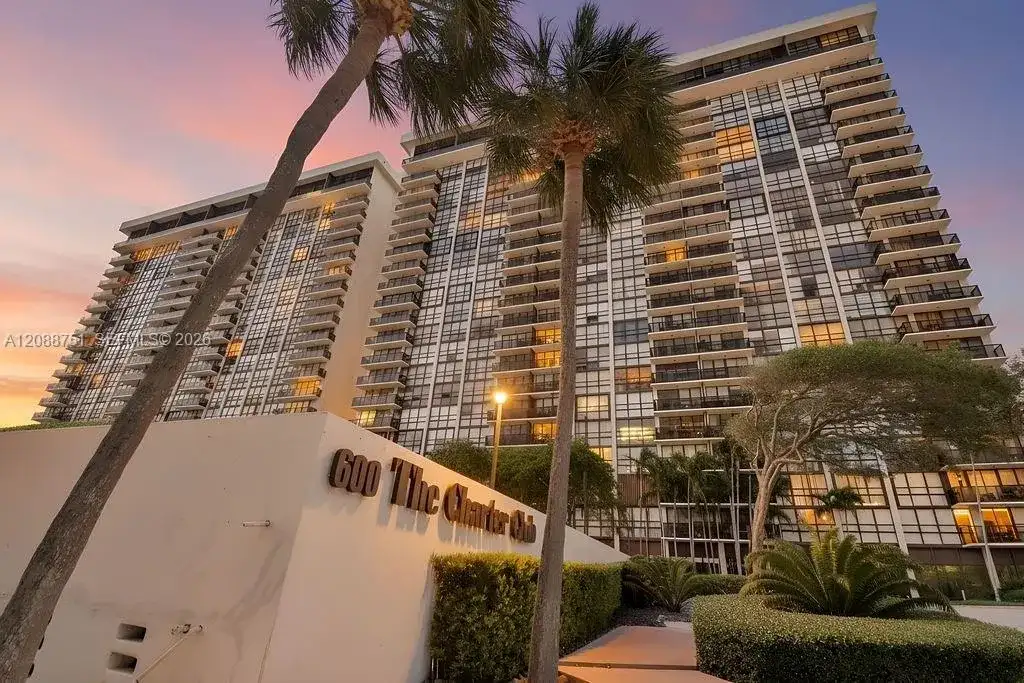 600 NE 36th St # 508, Miami FL 33137 photo 2