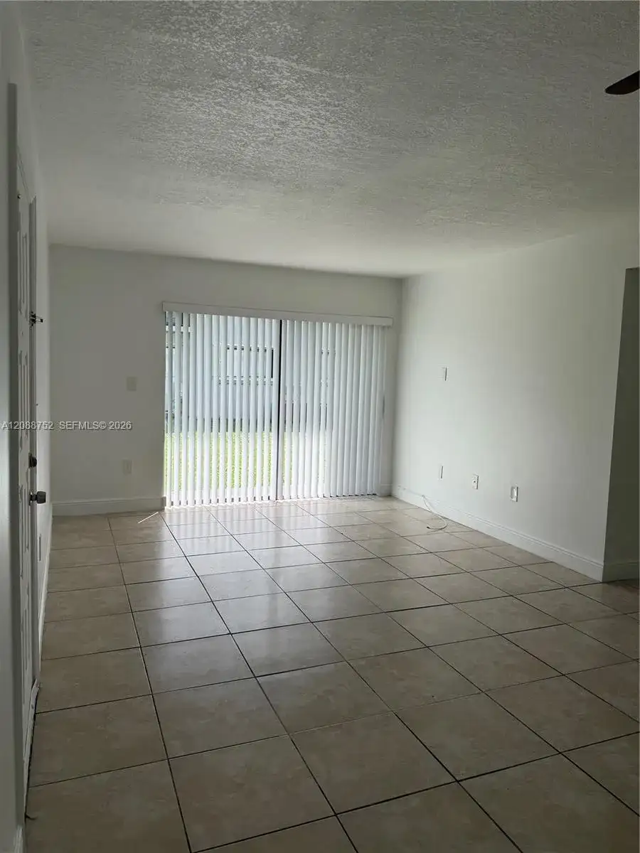 7425 SW 152nd Ave # 106, Miami FL 33193 photo 4