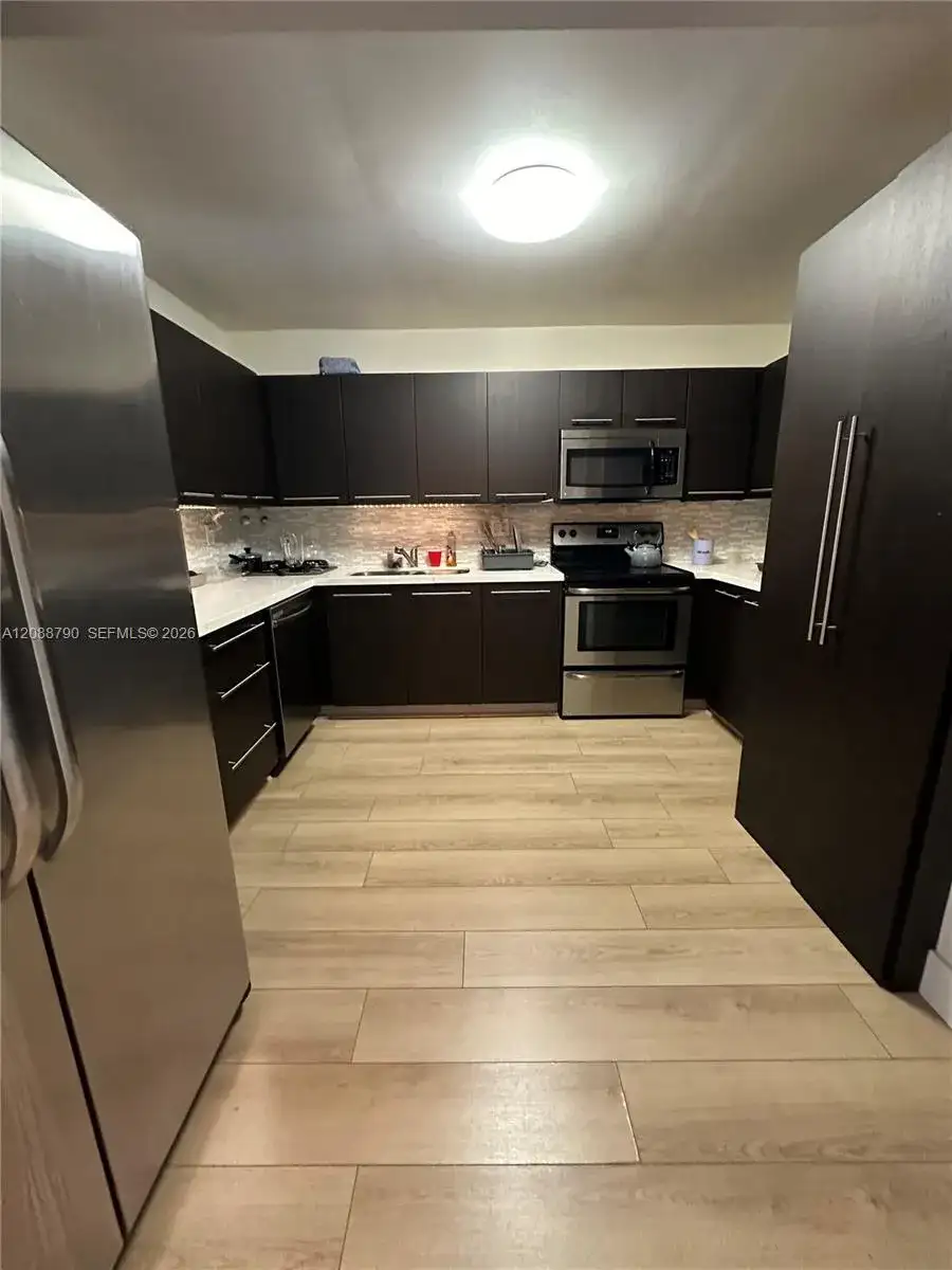 55 Ocean Lane Dr # 2028, Key Biscayne FL 33149 photo 3