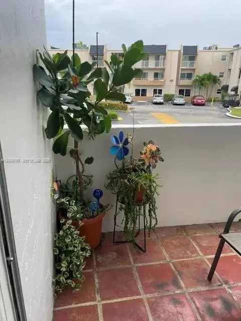 7707 SW 86th St # 203, Miami FL 33143 photo 3