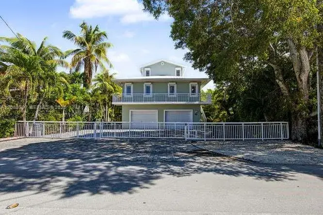 1217 Mockingbird Rd, Key Largo FL 33037