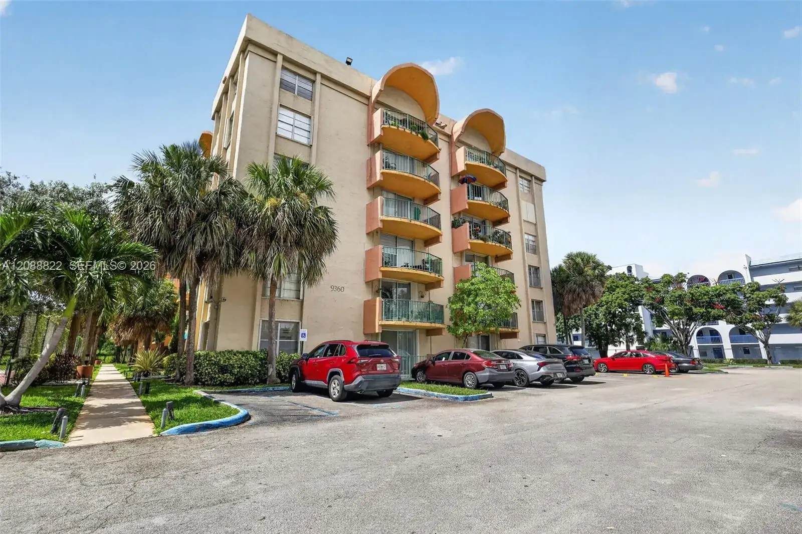 9360 Fontainebleau Blvd # 101, Miami FL 33172