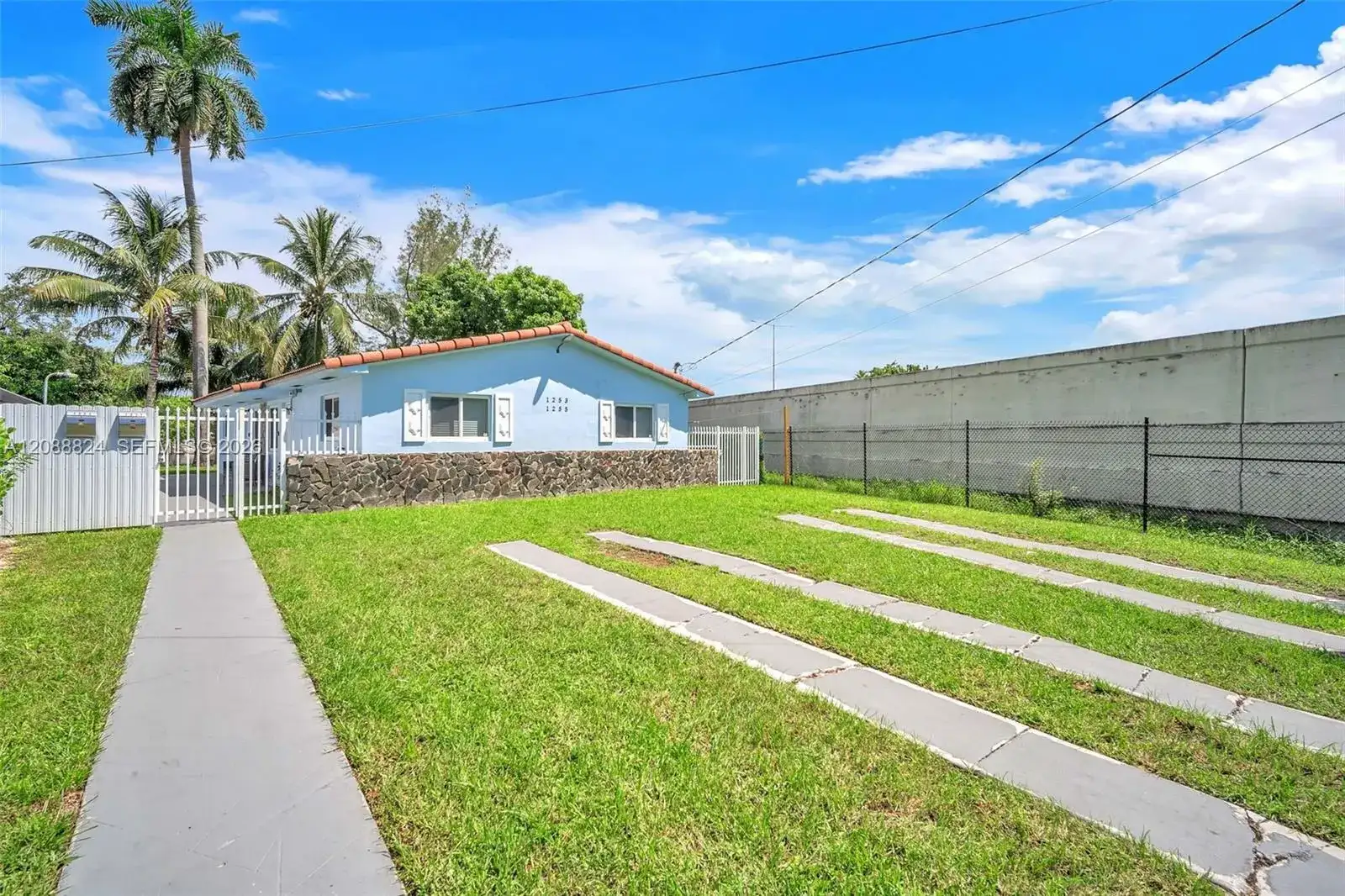 1255 NW 32nd Ct # 1255, Miami FL 33125 photo 3