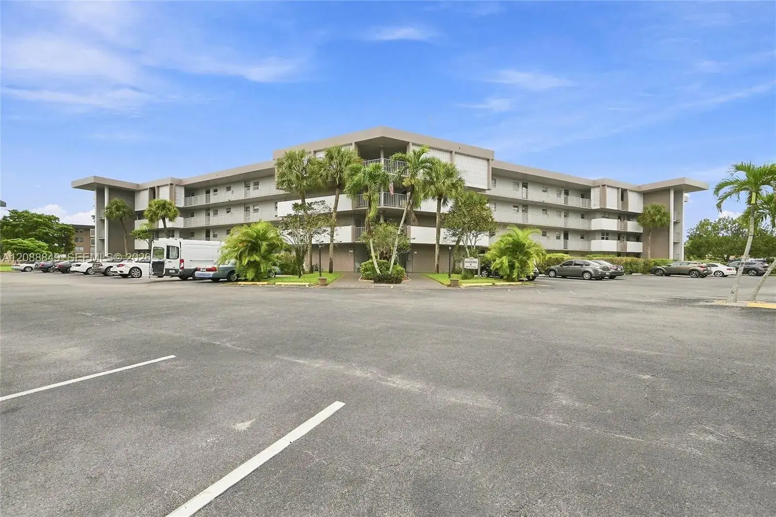 2800 NW 47th Ter # 206B, Lauderdale Lakes FL 33313