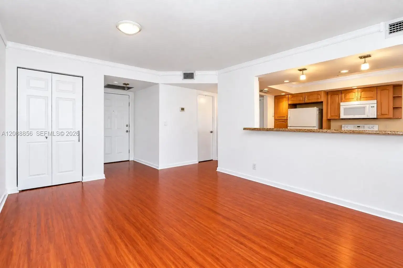 200 Leslie Dr # 204, Hallandale Beach FL 33009 photo 4