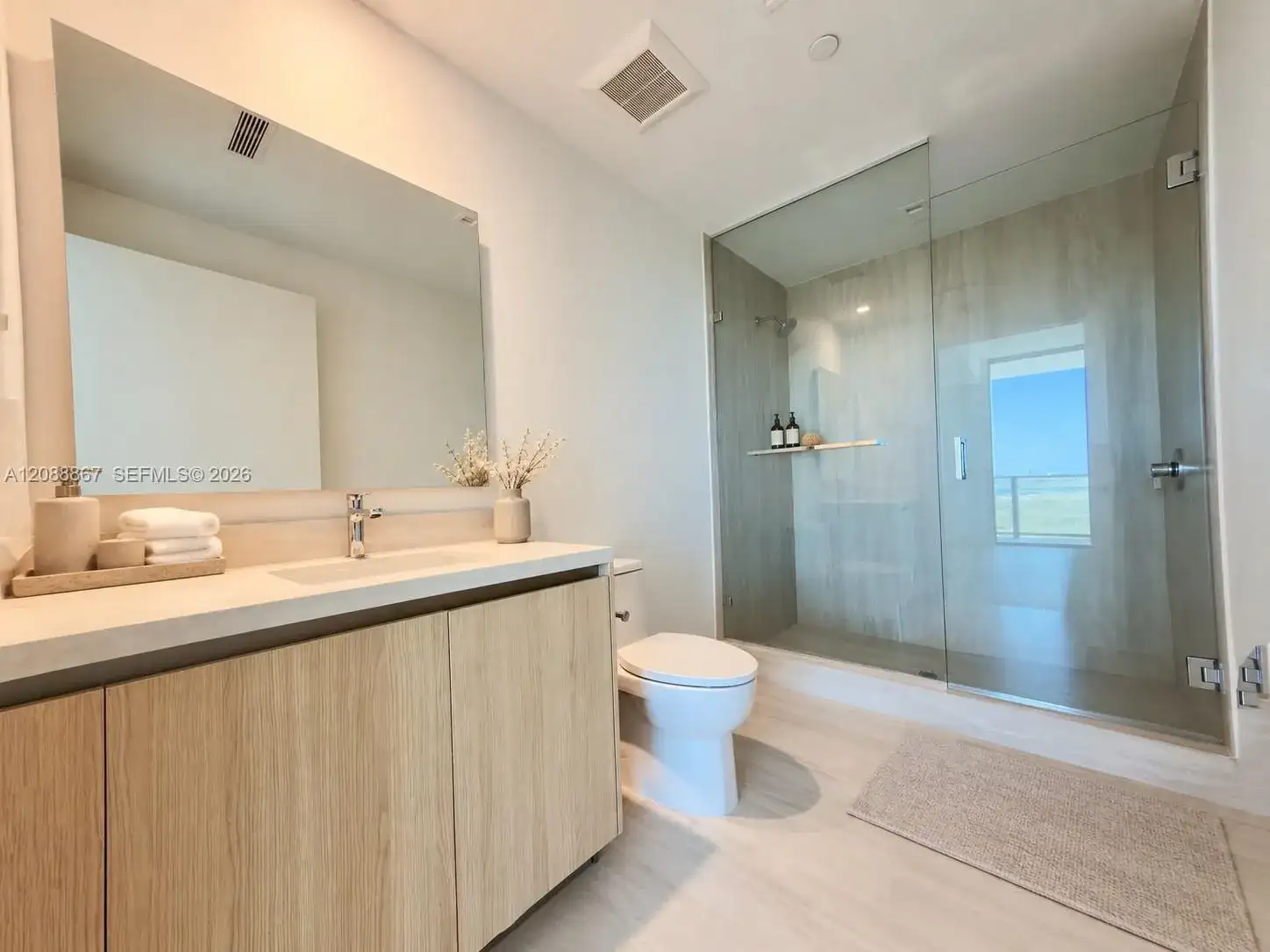 2411 Laguna Circle # 2103, North Miami FL 33181 photo 3