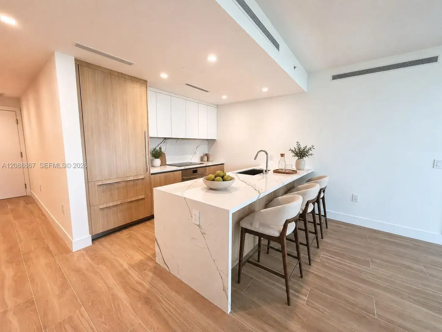 2411 Laguna Circle # 2103, North Miami FL 33181 photo 5
