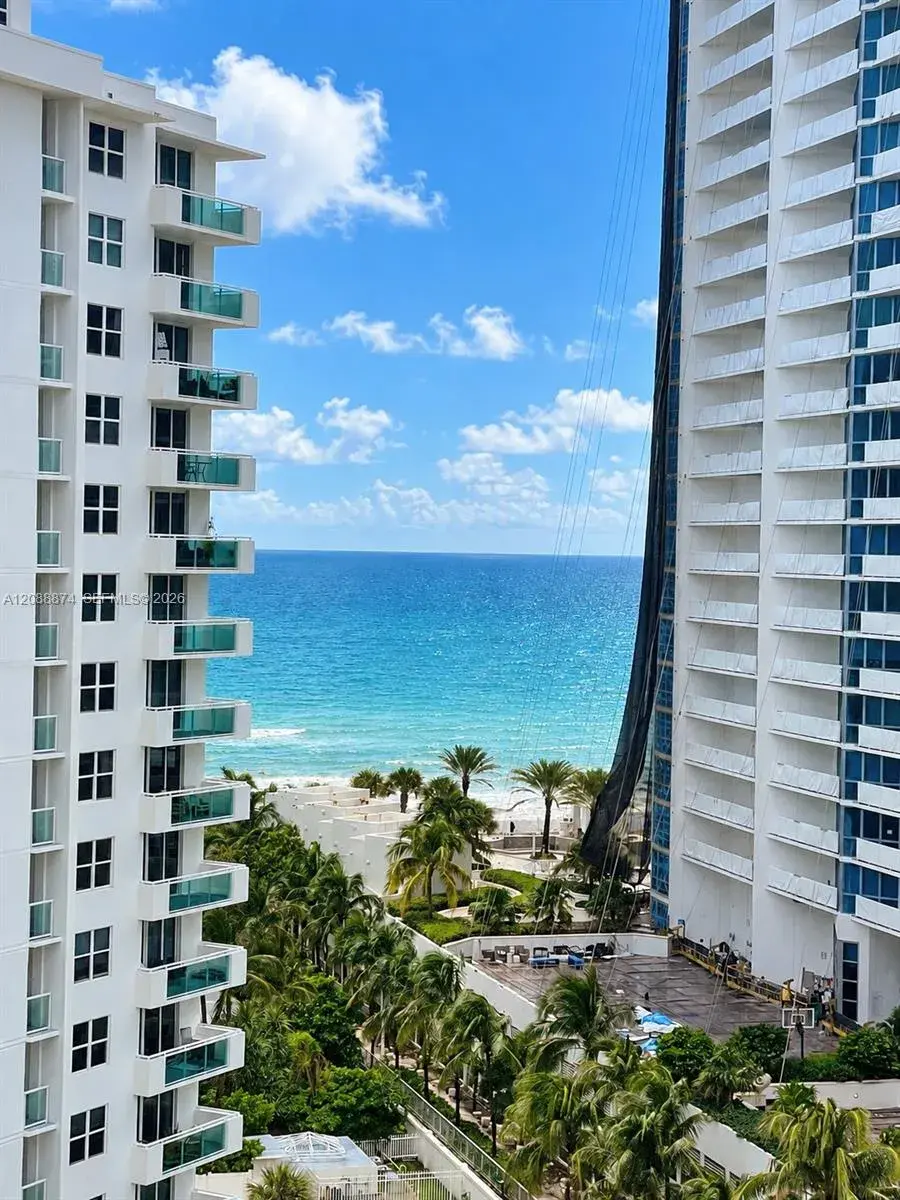 3000 S Ocean Dr # 1006, Hollywood FL 33019