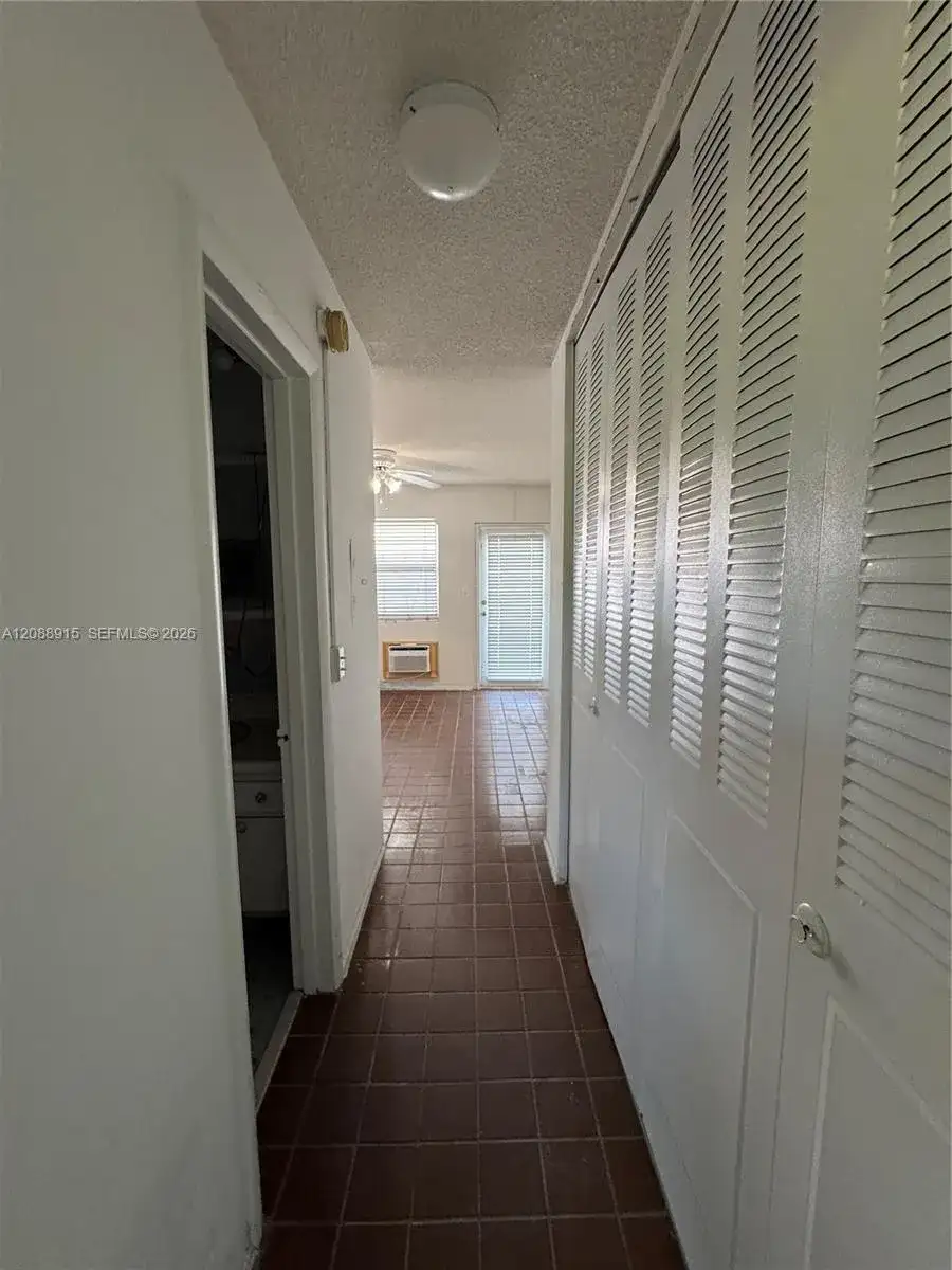 524 Washington Ave # 311, Miami Beach FL 33139 photo 4