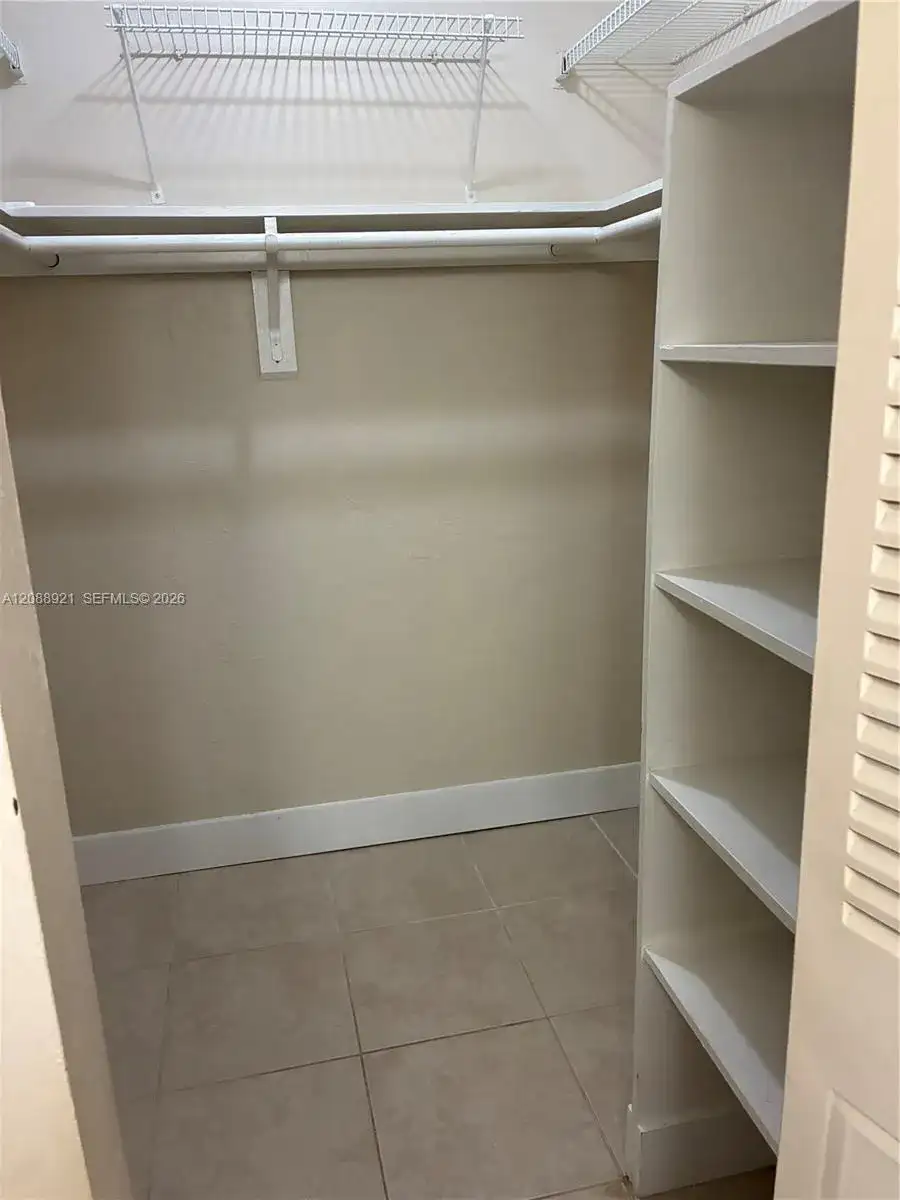 8325 SW 72nd Ave # 305C, Miami FL 33143 photo 4