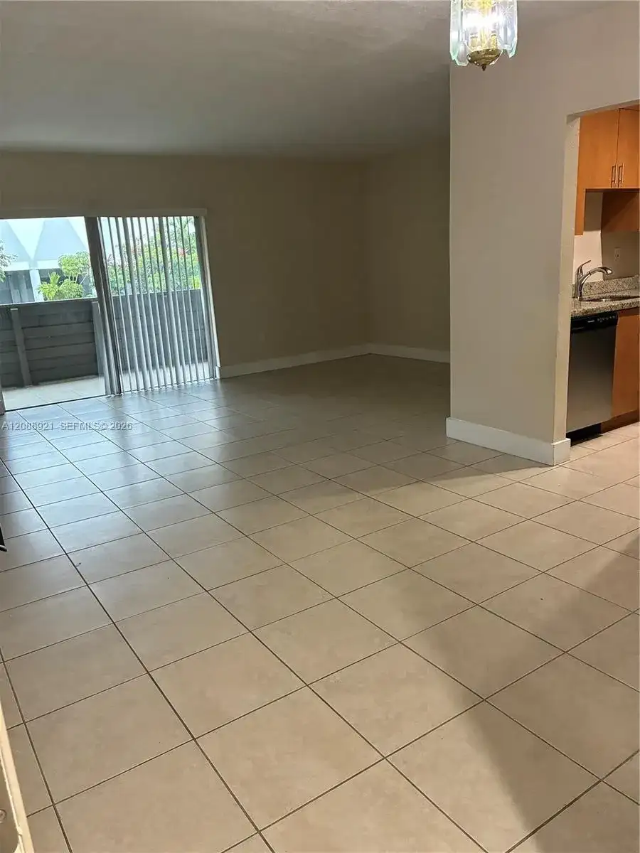 8325 SW 72nd Ave # 305C, Miami FL 33143 photo 5