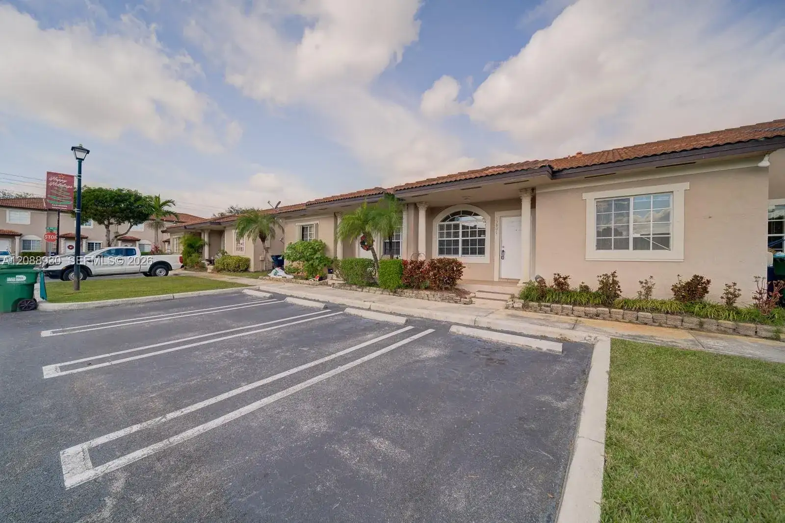 13801 SW 170th Ter, Miami FL 33177 photo 2