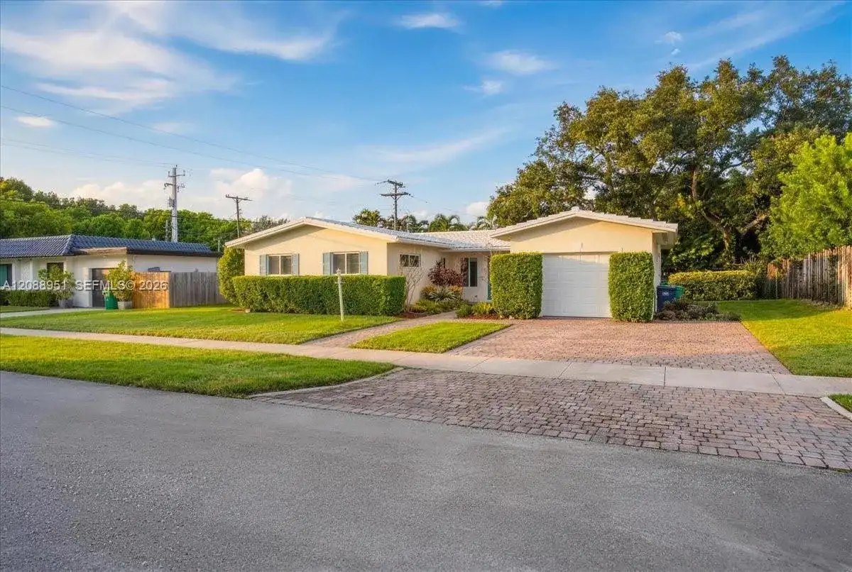 9125 SW 65th St, Miami FL 33173 photo 2