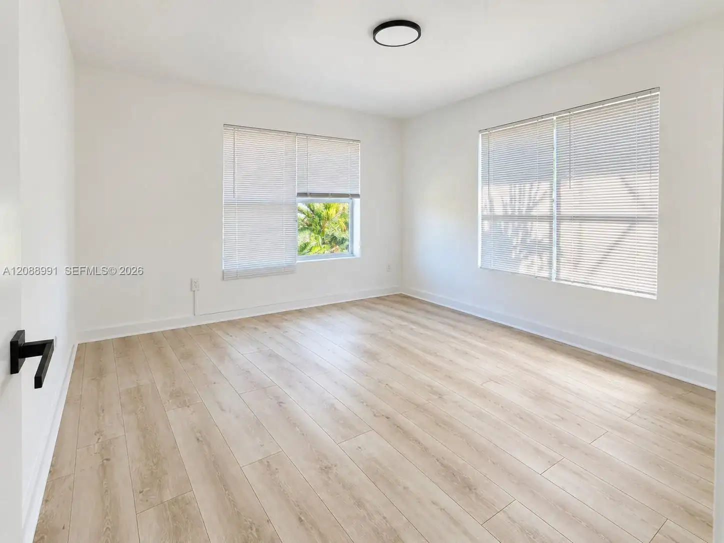 926 79th Ter # 8, Miami Beach FL 33141 photo 4