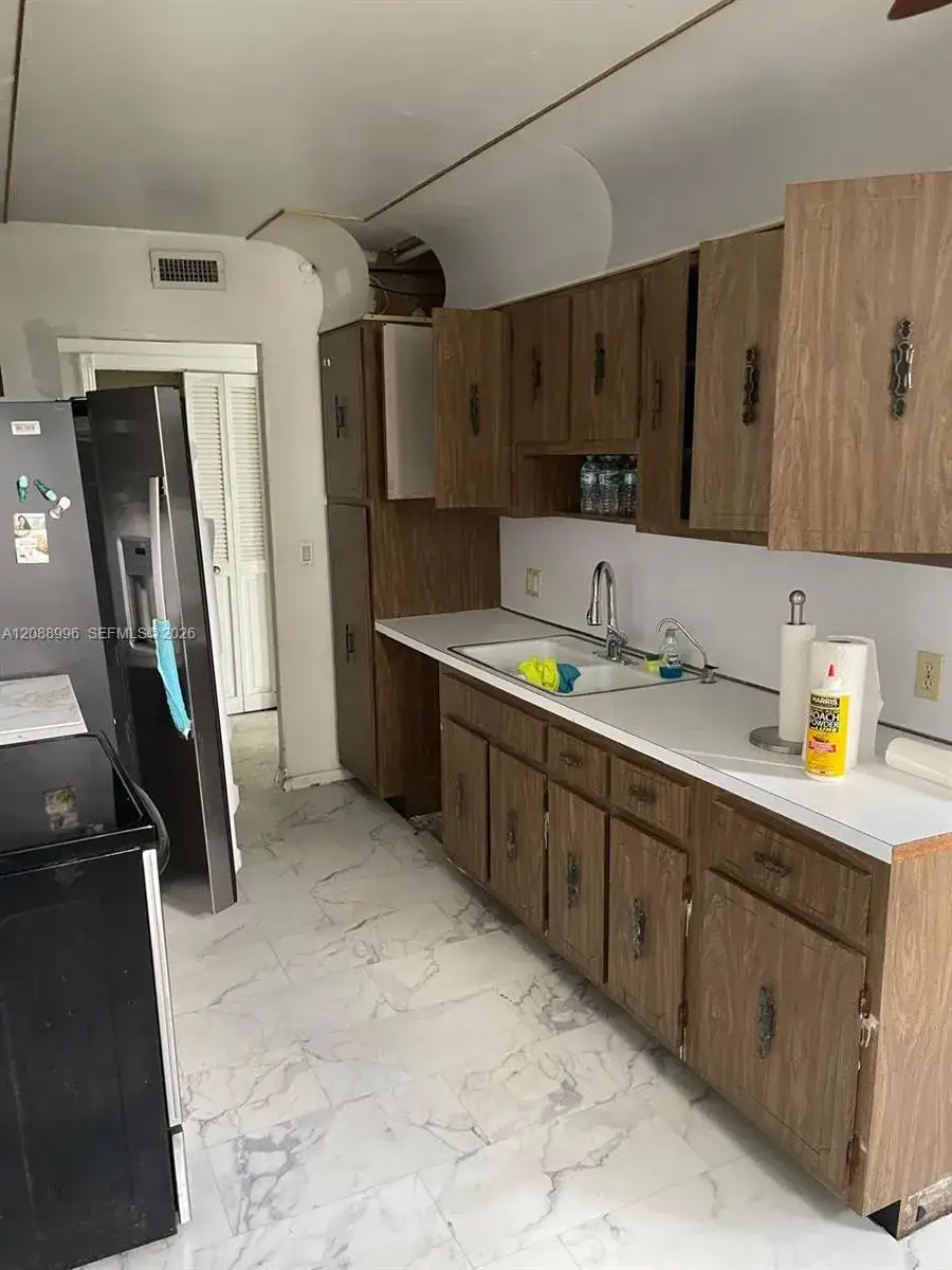 4200 Hillcrest Dr # 401, Hollywood FL 33021 photo 5