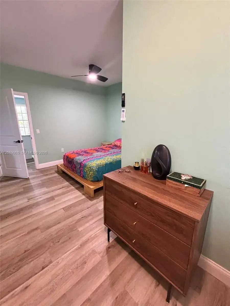 1018 Euclid Ave # 2, Miami Beach FL 33139 photo 4