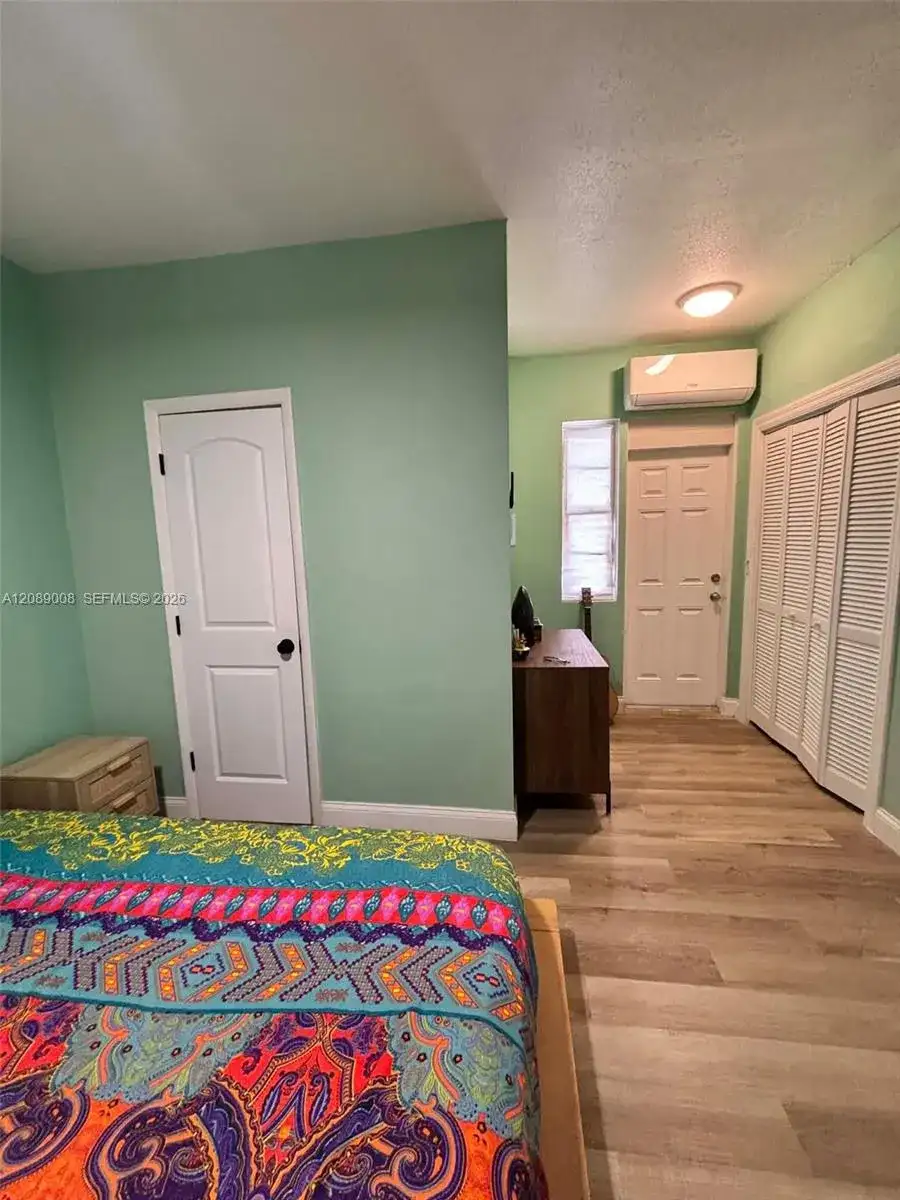 1018 Euclid Ave # 2, Miami Beach FL 33139 photo 5