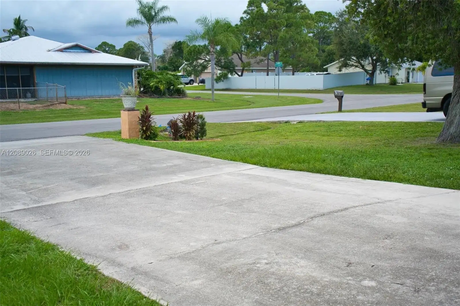 1173 SE Odonnell Ln, Port St. Lucie FL 34983 photo 5