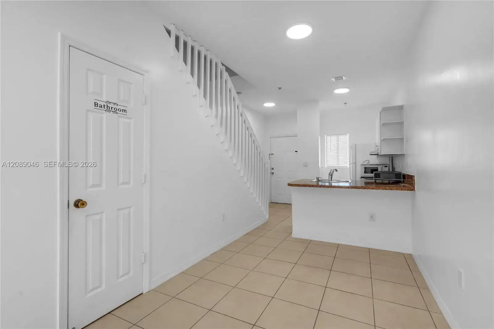 928 SW 3rd St # 205, Miami FL 33130 photo 4