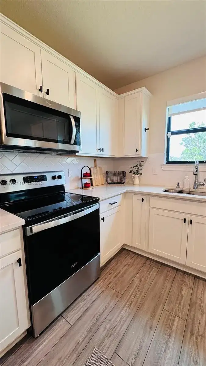 3117 Buttonwood Ct, Lauderdale Lakes FL 33311 photo 4